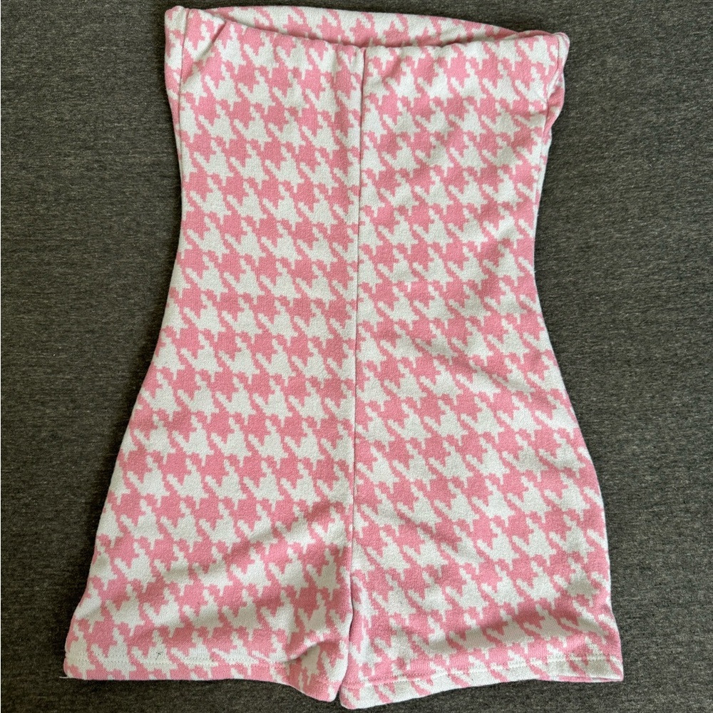 Pink Patterned Romper🌸🌷💗 - Picture 3 of 3